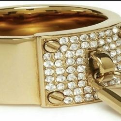 Michael Kors Women's Sz 7 Gold Plated Metallic Pave Plaque Ring w/Padlock Charm