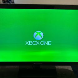 Xbox still works, but there are no controllers, no HDMI cable, and no connection. It is still in good condition.  You can buy it, or we can trade. I a