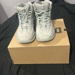 Yezzy Dsrt Bt 