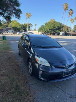 Clean  title toyota Prius  grey 2012