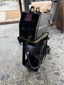 MiG welder Eastwood MiG 135 with cart, mask and gas tank