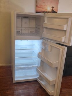 Frigidaire Fridge