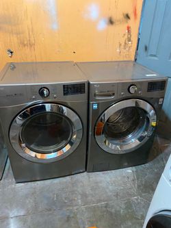 LG WASHER AND GAS DRYER SET SIDE BY SIDE OR STACKED. FREE DELIVERY AND INSTALLATION