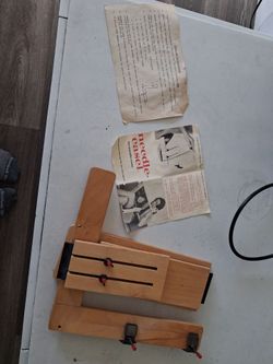 Needle easel