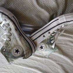 Men's Size 4 Women's Size 6 Converse All Stars