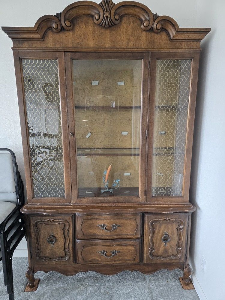 China Cabinet 