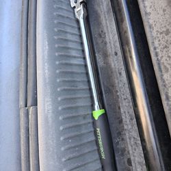 Flex head ratchet 3/8 dr. Pittsburgh brand