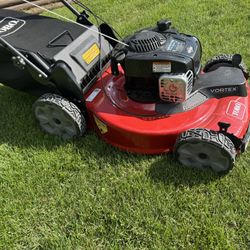 Toro Self Propelled Mower GTS 150cc With Vortex Technology Brand New. 22” Cutting Deck.