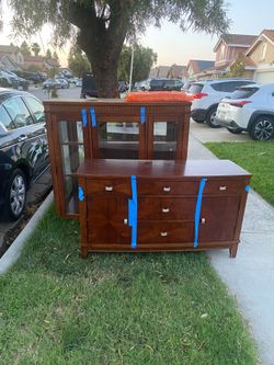FREE China cabinet