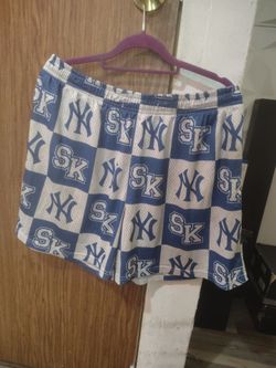 SWAGGKAMP SHORTS