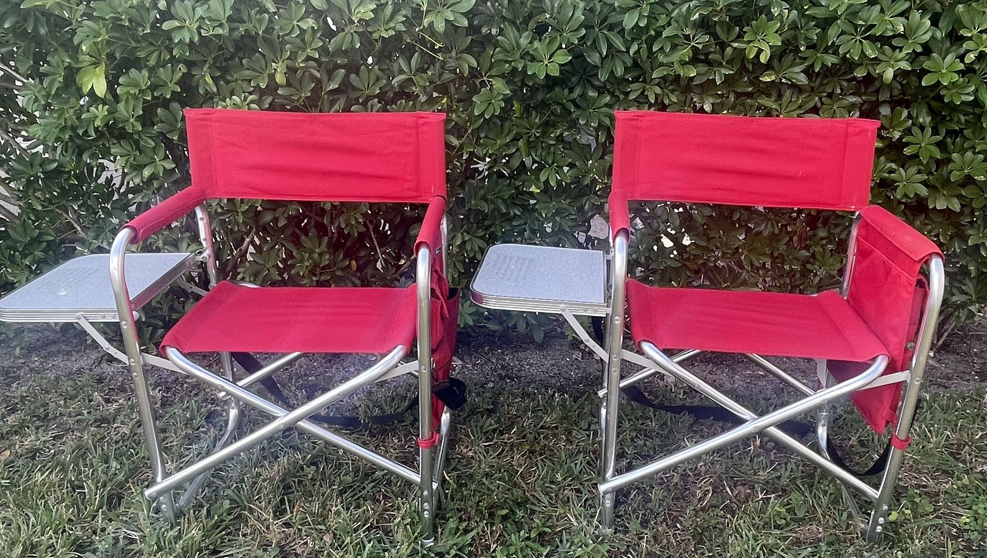Heavy Duty Sport Chair with Folding Side Table & Side Panel Pockets Picnic Time Beach Camping Tennis