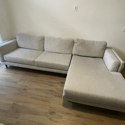 Sectional Sofa (LIKE NEW)