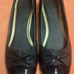 Soft Style  Black Heels