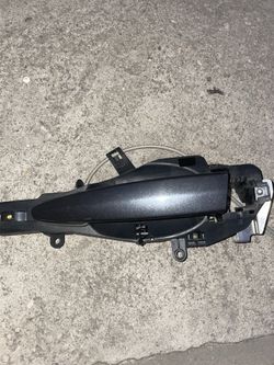 BMW E90 Front Left Dood Handle