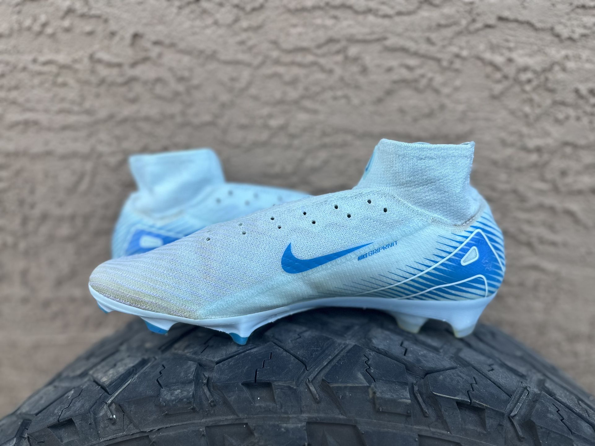 Élite Superfly soccer cleats . 11.5 USED