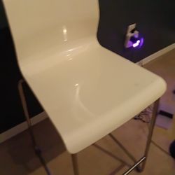 White Porcelain Chair Commercial Boulevard Friday