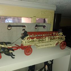 1920's Vintage Fire Truck W/ All 3 Ladders. Great Piece for Collectors