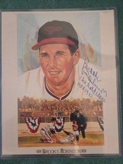 Brooks Robinson signed 8x10