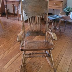 Solid Oak Rocking chair
