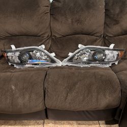 Brand new 2010-2011 Toyota Camry headlights!!!