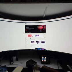 LG 5K 45" Monitor