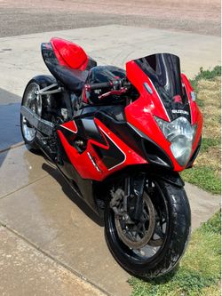 2006 Suzuki gsxr1000 PART OUT