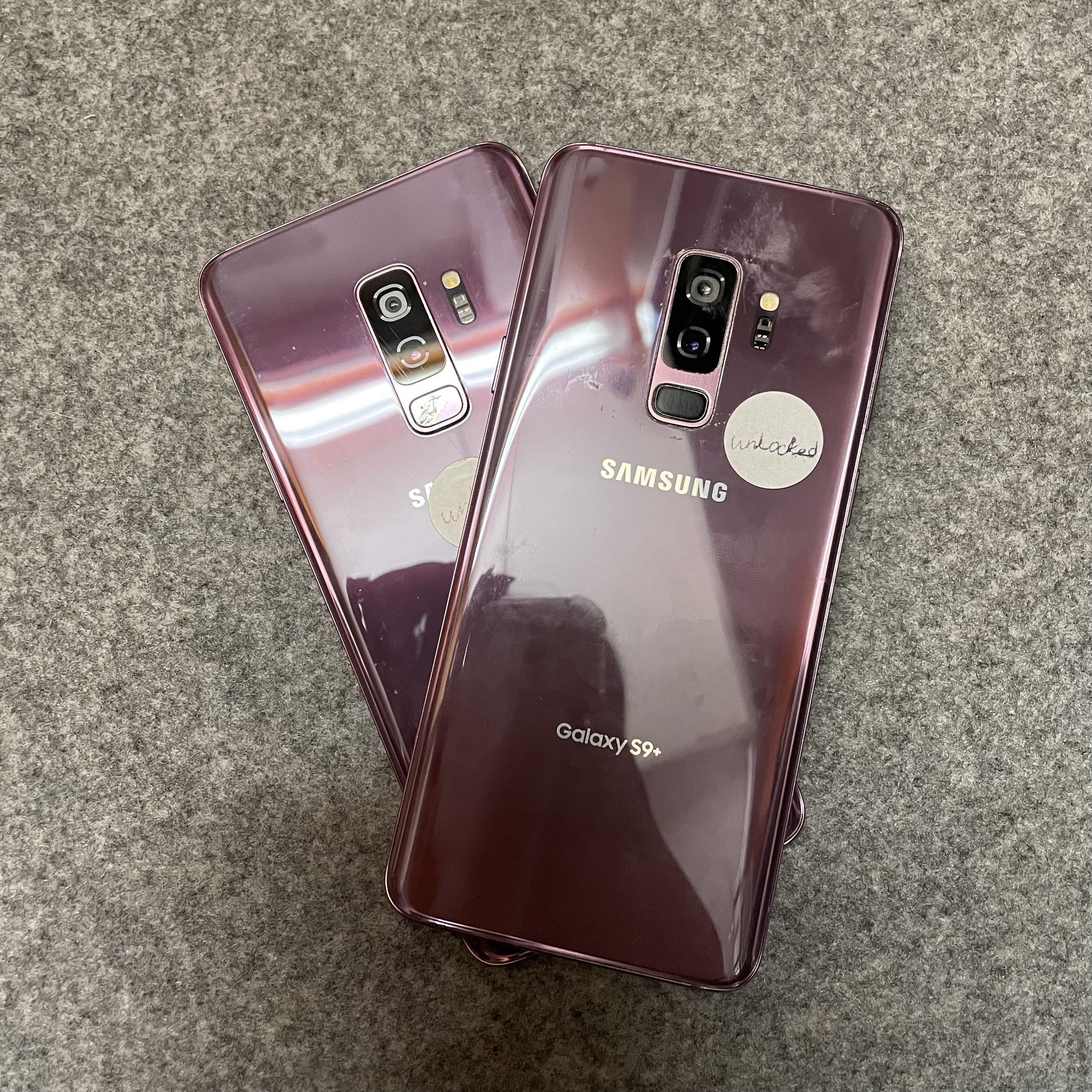 Samsung Galaxy S9 | Unlocked | Comes with store warranty| Free Cable & Charger | Unlocked | Comes with store warranty| Free Cable & Charger
