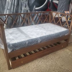 Brown Twin Cut Out Wood Trundle Bed(Mattress Not Included )
