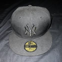 Yankee Fitted Hat