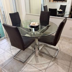Modern Round Glass Dining Table Set with 4 Gray Velvet Chairs