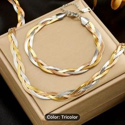 Matching Tricolor Necklace And Bracelet