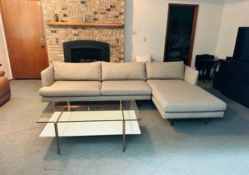 Sectional couch like new