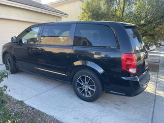 Dodge Caravan 2015