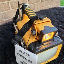 🚨📻 Vector StormTracker VEC135 – AM/FM Radio + NOAA 🌦 + TV 📺 + Flashlight 💡 – Emergency & Camping 🏕