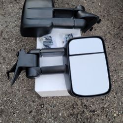 Chevy Or GMC Towing Mirrors...