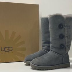 UGG Bailey Button Triplet II