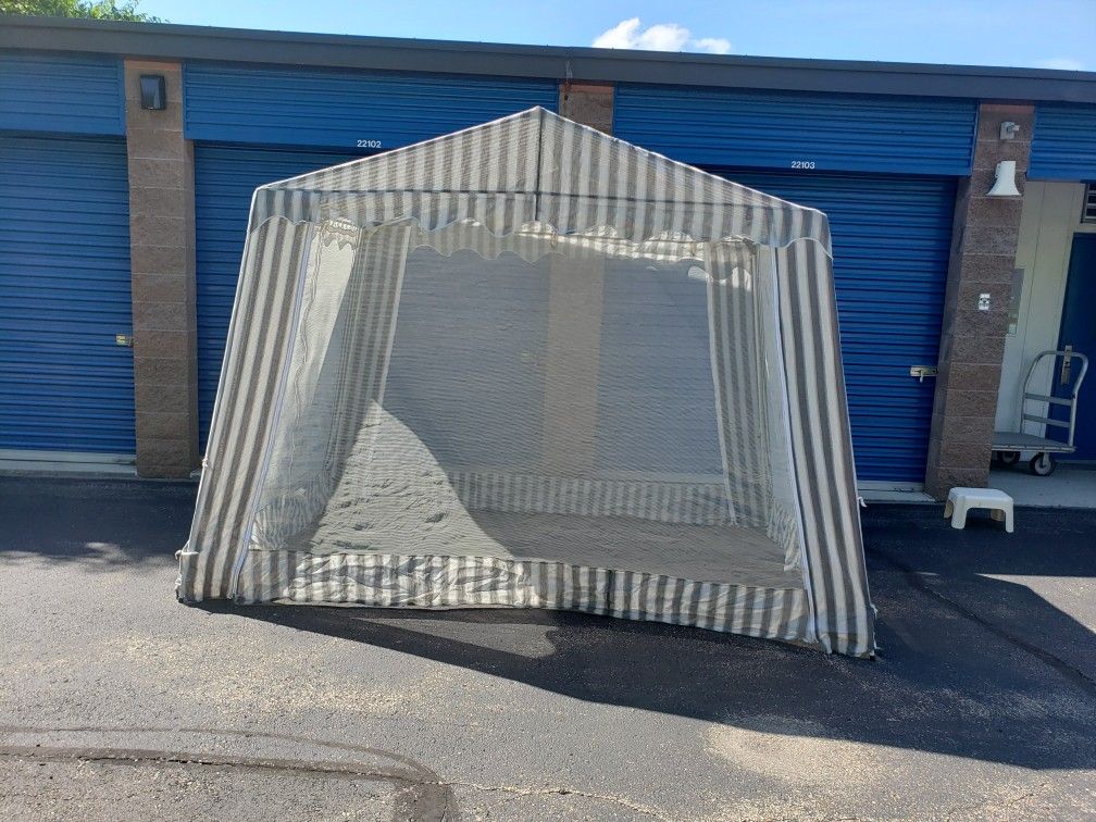 Screen Tent