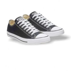 New Converse- Men’s 9, Women’s 11