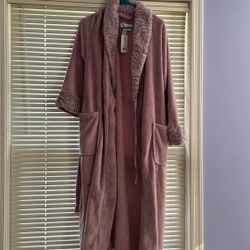 Carol Hachman  Bath Robe