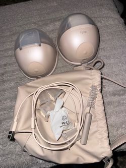 Electric Eufy breast pump