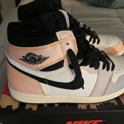 Air Jordan Retro 1 OG Skyline 