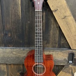 Gretsch G9121 Tenor Acoustic Electric Ukulele W Case *5997