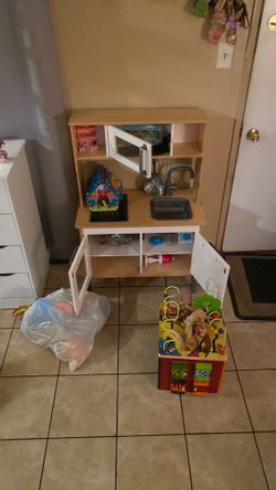Kitchen toys
