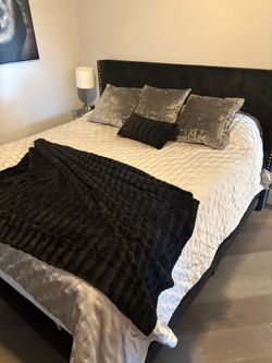 Queen bedroom set