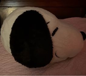Miniso Snoopy Head Plushie
