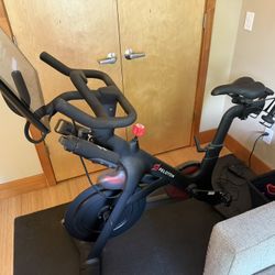 Peloton Gently Used