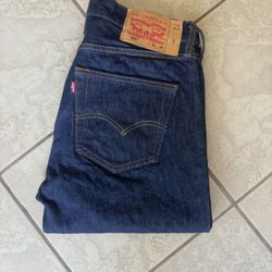 Levi’s Dark Blue 501 32x30