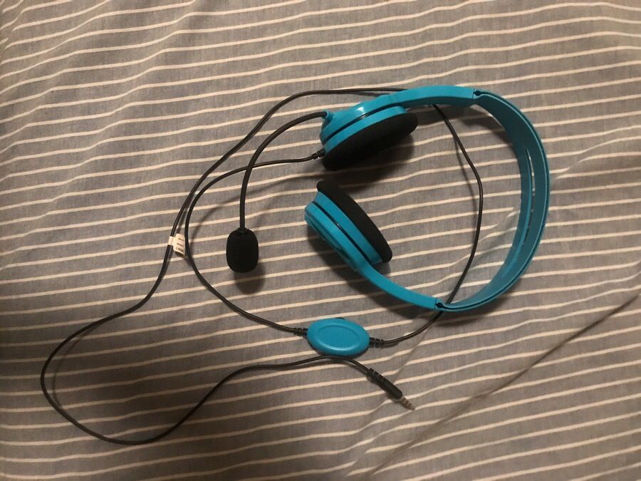 Headsets for gaming