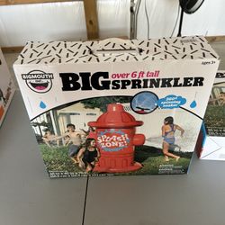 Brand New Big Sprinkler 6 ft Tall 
