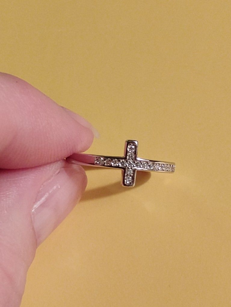 New-.925 Stamped Silver & Cubic Zirconia Cross Ring Size:7—$5
